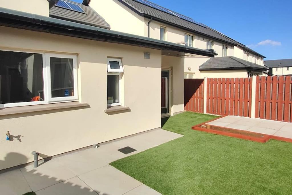 Studio With Private Kitchen Dublin Exterior foto